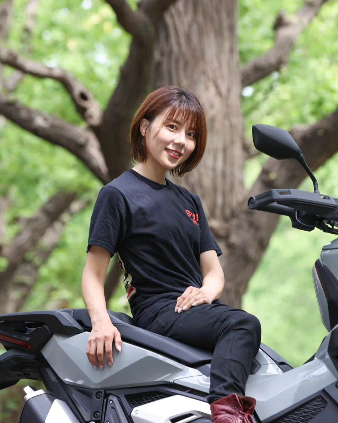 小野木里奈さんのインスタグラム写真 - (小野木里奈Instagram)「_ HONDA『X-ADV』 @honda_go @hondajp  📸 @isesatoru  #バイクのニュース」9月20日 19時49分 - rina_onogi