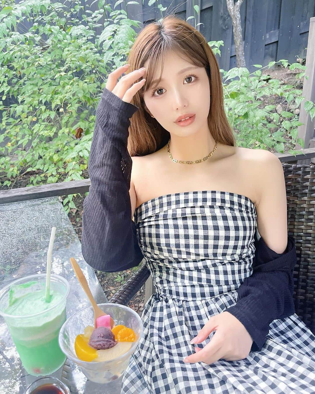 伊藤実祐さんのインスタグラム写真 - (伊藤実祐Instagram)「すきぴ🦥とのデートVlogの時の♥︎ ⁡ みんなYouTube見てくれてありがと！ そして、温かいコメントいっぱいありがとう😌 嬉しいコメントだけに返信してく🕺💓 ⁡ ⁡ ワンピースもカーディガンも SHEIN の！ これも既にYouTubeに動画出してます☝🏼 ⁡ ⁡ ⁡ ⁡ #デート #デートスポット #デートコーデ #東京デート #東京カフェ #shein購入品 #自まつ毛 #自まつ毛メイク #まつ毛美容液 #ラッシュリフト #ラッシュアディクト #イエベ #イエベ秋 #イエベ春 #イエベメイク #骨格ストレート #骨ストコーデ #骨スト #骨格ストレートコーデ」9月20日 19時56分 - miyu.61