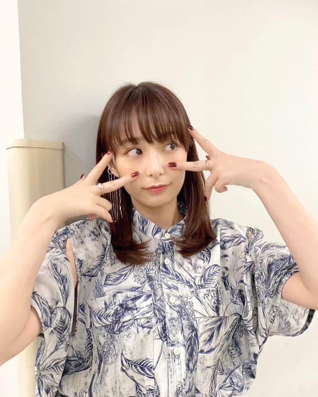 宇垣美里マネージャーのインスタグラム：「今夜22:00〜放送 NHK「四大化計画 〜世界は3つで語れない〜」に 宇垣さんが出演いたします📺✨  評議会メンバーとして、 今回のテーマ「世界三大"未完成作品"」に並ぶ四つ目を選定🎖️ それぞれのプレゼンを受け、"未完成"に対する想いなどを語っております🗣️💭  是非、ご覧ください☺️」