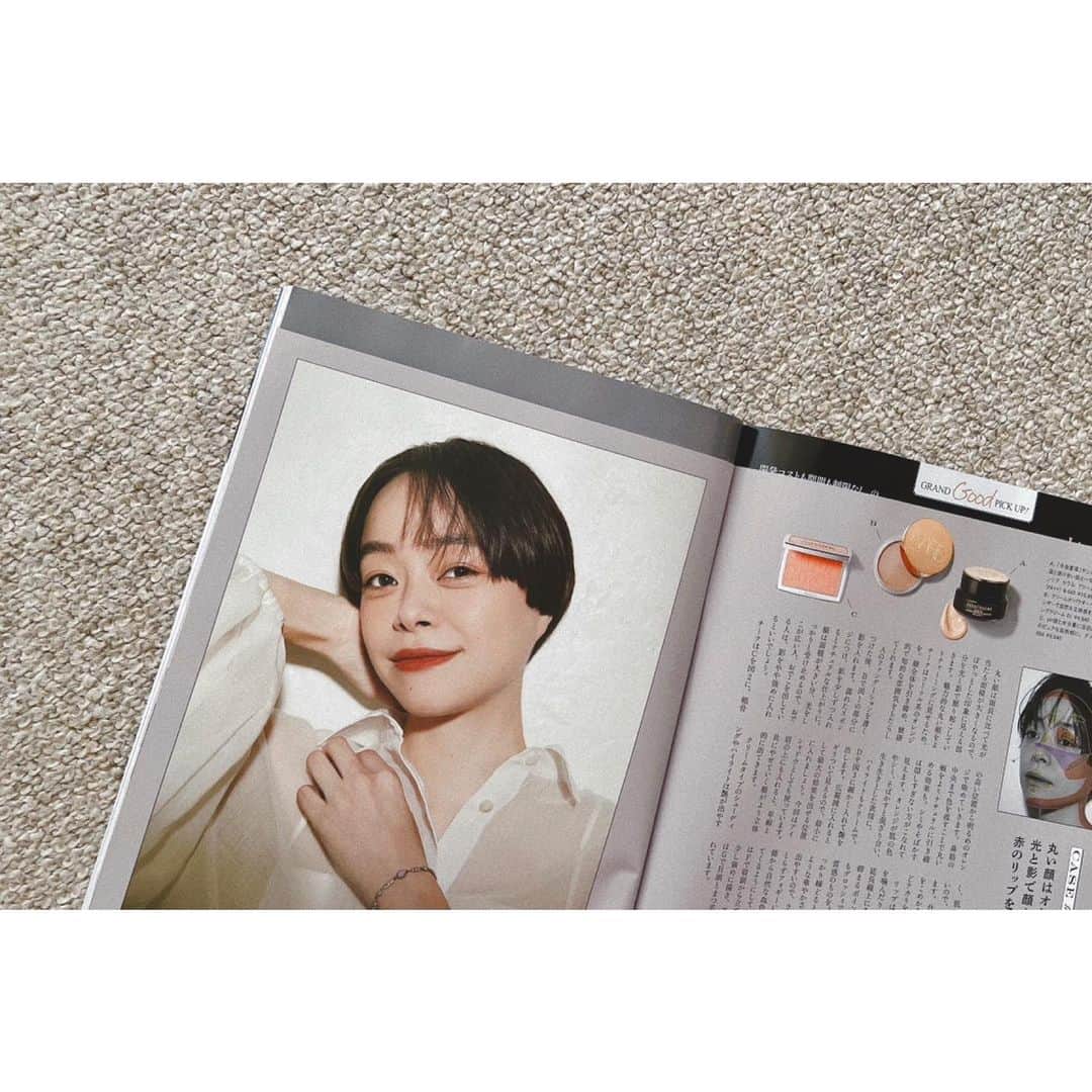 Kanocoのインスタグラム：「【 美的GRAND 】 初めてご一緒させていただき、 緊張しましたがとても楽しかったです。 新しいお仕事はいつだって刺激的で、 新しい自分に会えたような気がします。 ぜひご覧いただけたら嬉しいです✨」