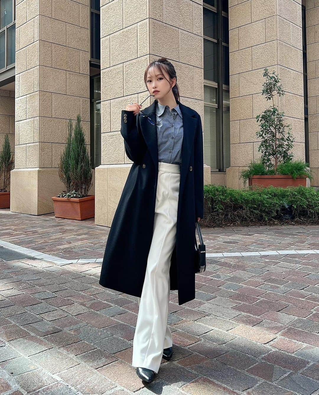 RESEXXYさんのインスタグラム写真 - (RESEXXYInstagram)「⁡ #2wayスリーブオーバーシャツ WHT / BLK / BLU ¥8,250 taxin ━━━━━━━━━━━━━━━━━━━ 店舗 : 10月発売予定 WEB STORE : 予約販売中 ⁡ ⁡ #resexxy #resexxy_official #リゼクシー」9月20日 20時16分 - resexxy_official