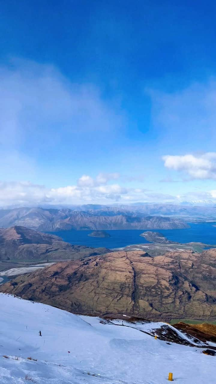 楠怜己のインスタグラム：「ロキシーの撮影で久しぶりにNZワナカへ🇳🇿 久しぶりみる景色は懐かしいような、でも新鮮で全てが輝いて見えた。 一週間の撮影はあっという間だったけど濃厚でした。 Back from New Zealand, I went there for a Roxy Global photo shoot. Only a week of shooting, but it was amaizng✨ Thank you ROXY crew🤍🤍🤍 You guys are the best👌」