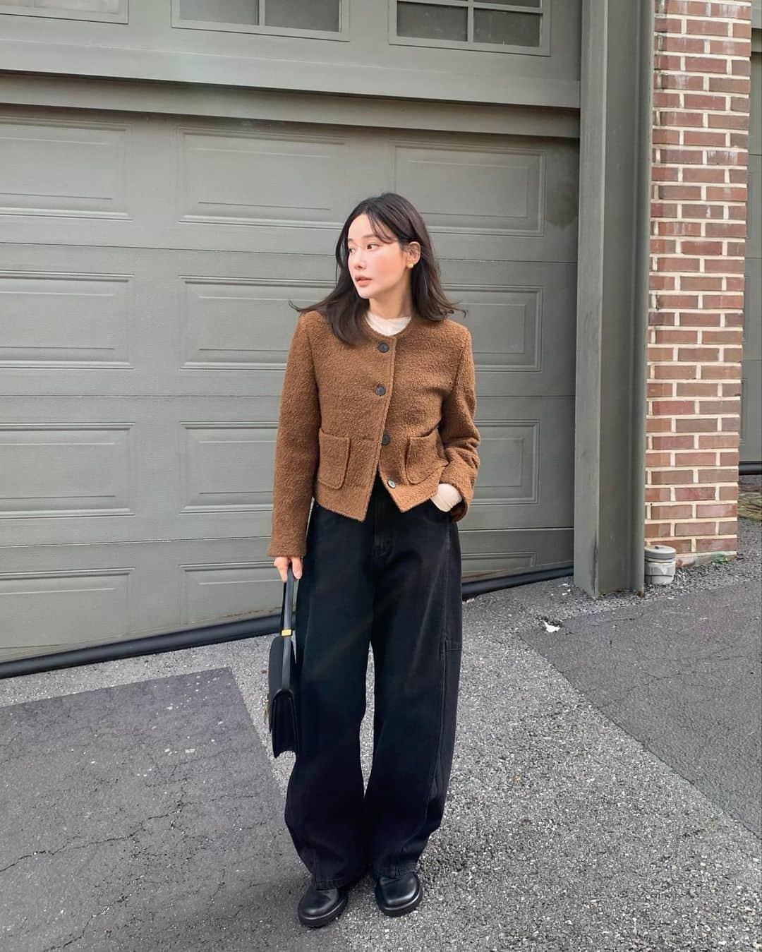 nanaのインスタグラム：「오늘 왕 옵뎃🖤 놀러오세요 볼거리가 오랜만에 많담니」