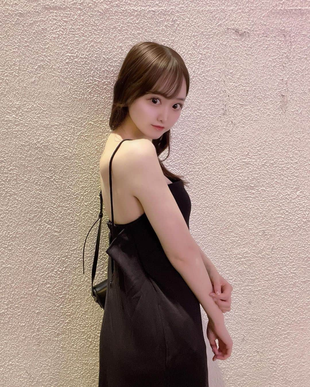 小島瑠那さんのインスタグラム写真 - (小島瑠那Instagram)「@miroile さんのワンピース👗🤍  後ろも可愛くてパッド入ってるからこのままサラッとも着れそう♡☺️  #MIROILE #PR ⁡#l4l #作品撮り #撮影会 #撮影会モデル #写真好きな人と繋がりたい #被写体 #被写体モデル #透明感 #インスタグラビア #水着 #인물사진  #アイドル #私服 #写メ #自撮り写メ #他撮り写メ #セミロング」9月20日 20時41分 - runakojima