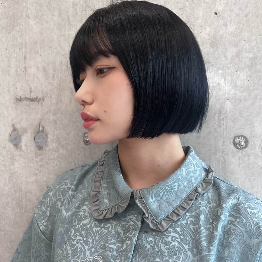 ひかりんちょのインスタグラム：「黒髪風サン再来  #ショートボブ #ショートヘア #黒髪ボブ」