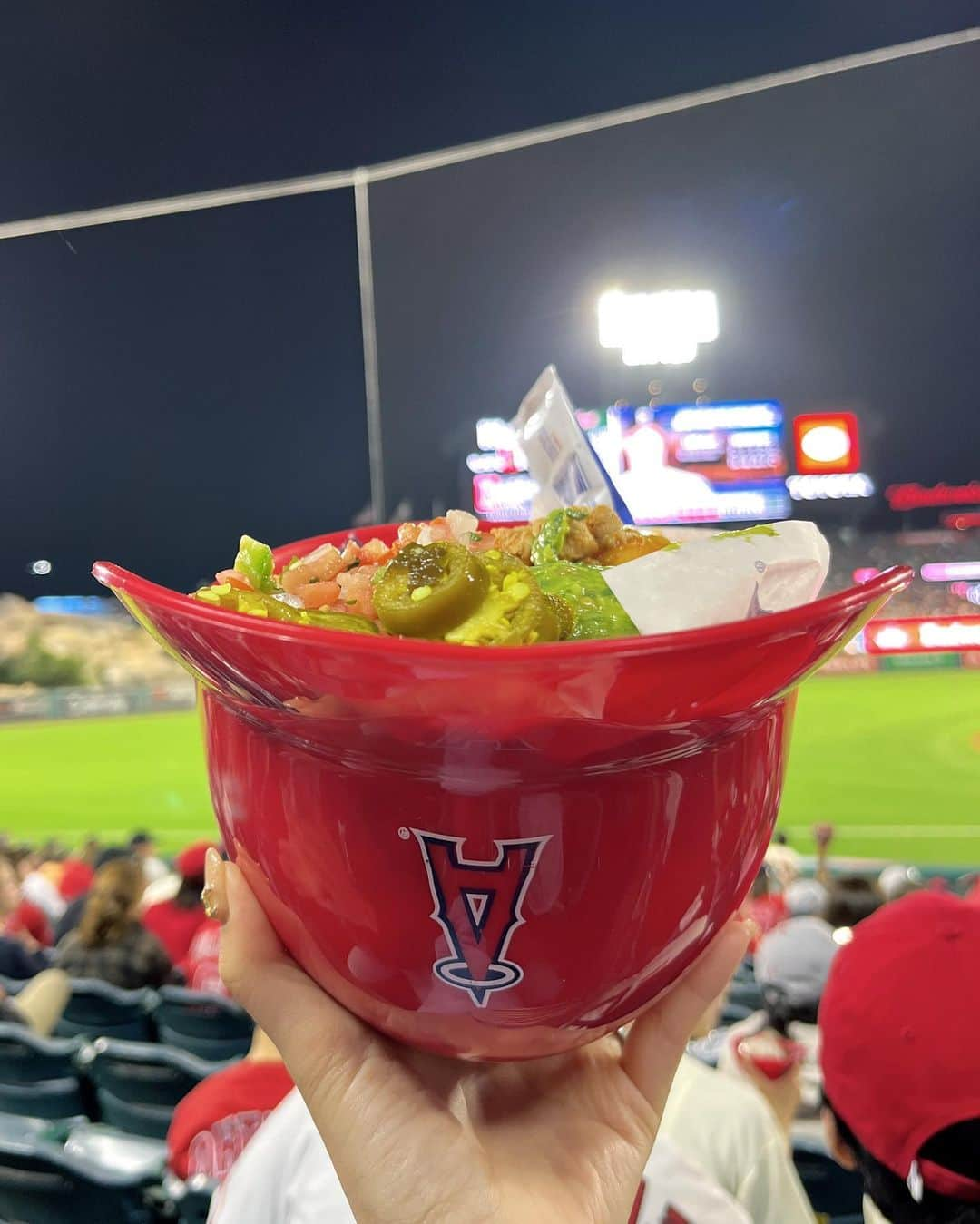 清里千聖さんのインスタグラム写真 - (清里千聖Instagram)「. #🇺🇸 #17 Angel Stadium⚾️❤️ 大谷翔平選手を拝むことができただけで とってもパワー頂きました🥹❤️‍🔥 #LAA #AngelStadium #⚾️」9月20日 20時50分 - chiseikiyosato