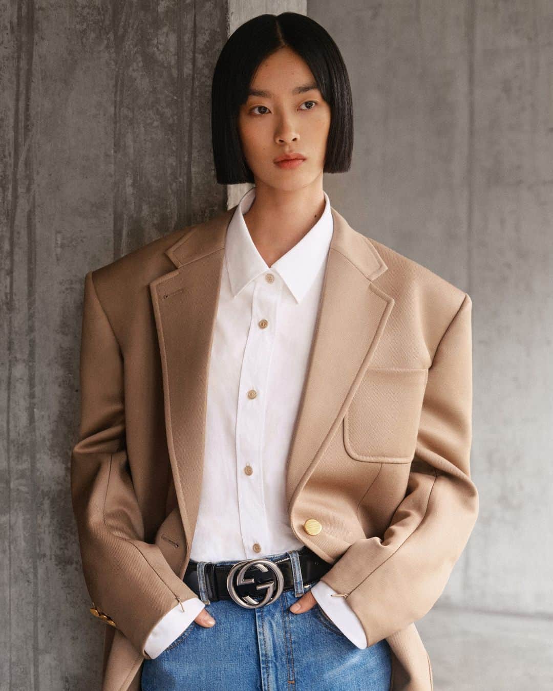 MATCHESFASHION.COMさんのインスタグラム写真 - (MATCHESFASHION.COMInstagram)「Look to the new @Gucci Horsebit chain shoulder bag to add a Y2K twist to all your new-season looks. You’ll be able to wear the maison’s AW23 ready-to-wear collection at work, over the weekend, and everywhere in between for years to come. Shop your favourites at MATCHES now.」9月21日 2時22分 - matches