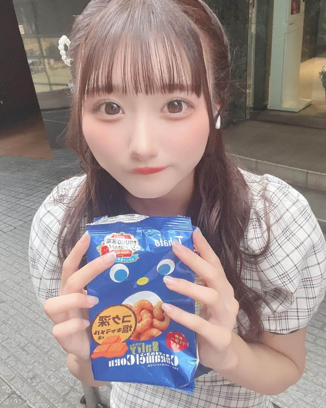 夢実あすかのインスタグラム：「ŧ‹”ŧ‹”(ฅ•ω•ฅ)ŧ‹”ŧ‹”  #japaneseidol #japanesegirl #idol #instagood #instalike #selca #followforfollowback #selfie #today #ootd #dailylook #instafashion #followme #アイドル前髪 #makeup #今日のコーデ  #アイドル  #簡単ヘアアレンジ  #メイク  #夏コーデ #いいね返し #自撮り #自撮り女子 #自撮り界隈 #推してください #bubbles #お菓子 #ミニスカート #セットアップコーデ」