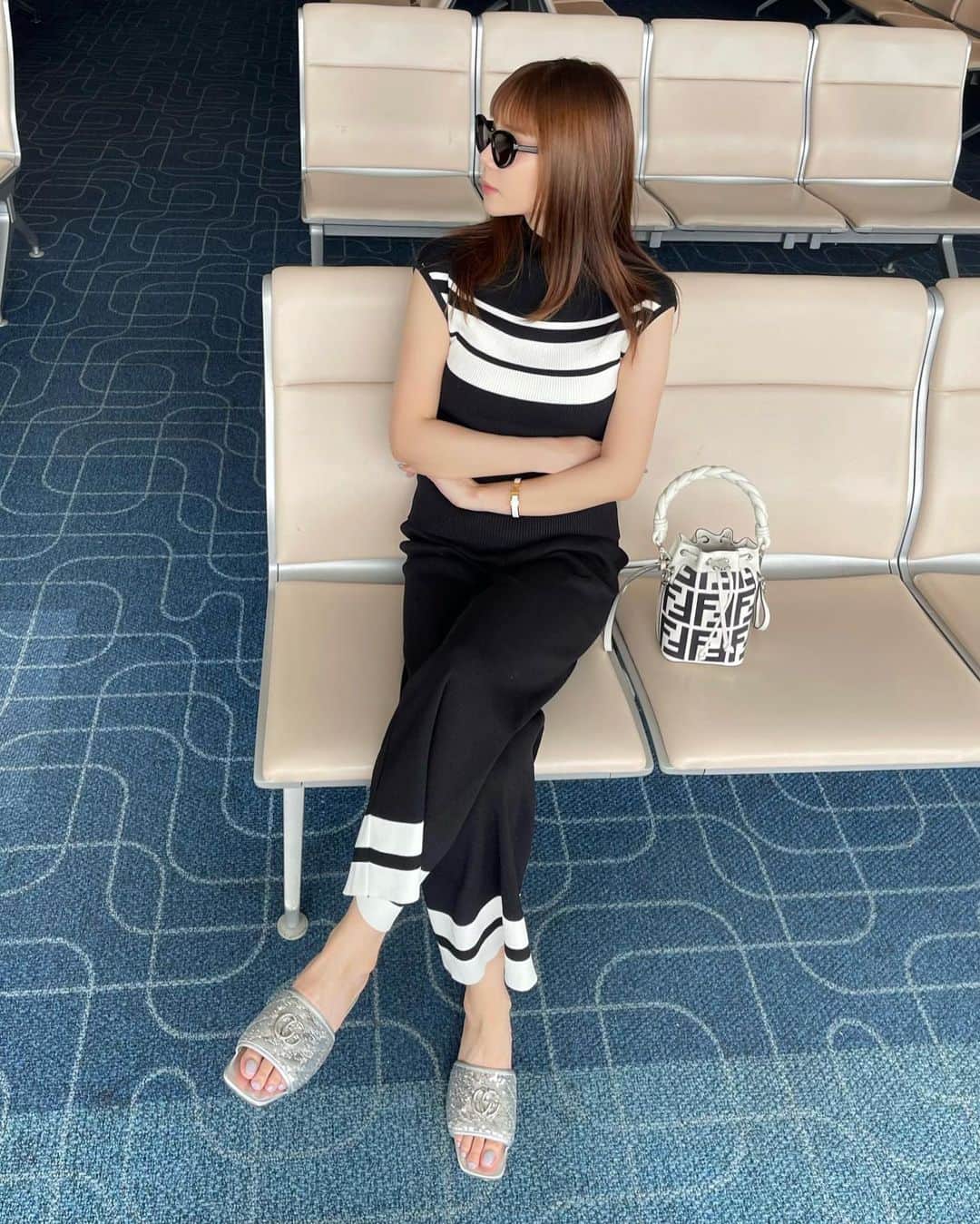 詩島萌々さんのインスタグラム写真 - (詩島萌々Instagram)「ㅤㅤㅤㅤㅤㅤㅤㅤㅤㅤㅤㅤㅤ 🖤」9月20日 20時59分 - momoc_10