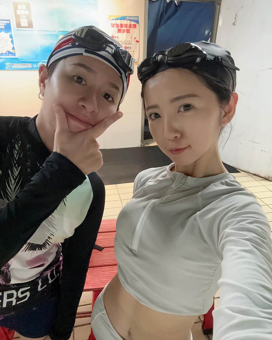 めいのインスタグラム：「--🇹🇼Taiwan プールに行きました🏊‍♀️ 泳げないの私が、友達から泳げるの才能があると言われた😚  ・ ・ ・　 ・ ・ ・  —  #instapic#日本#プール#寫真#portrait#사진#水着#水泳#커피#ポートレート#japanesegirl#写真集#japan#photo_jpn#温泉#섹시#photo#写真部#フォロー#撮影#model#view#pool#tokyo#follow#portraitsedition  來游泳🏊‍♀️ 不會游泳的我小華說我很有天份😚」