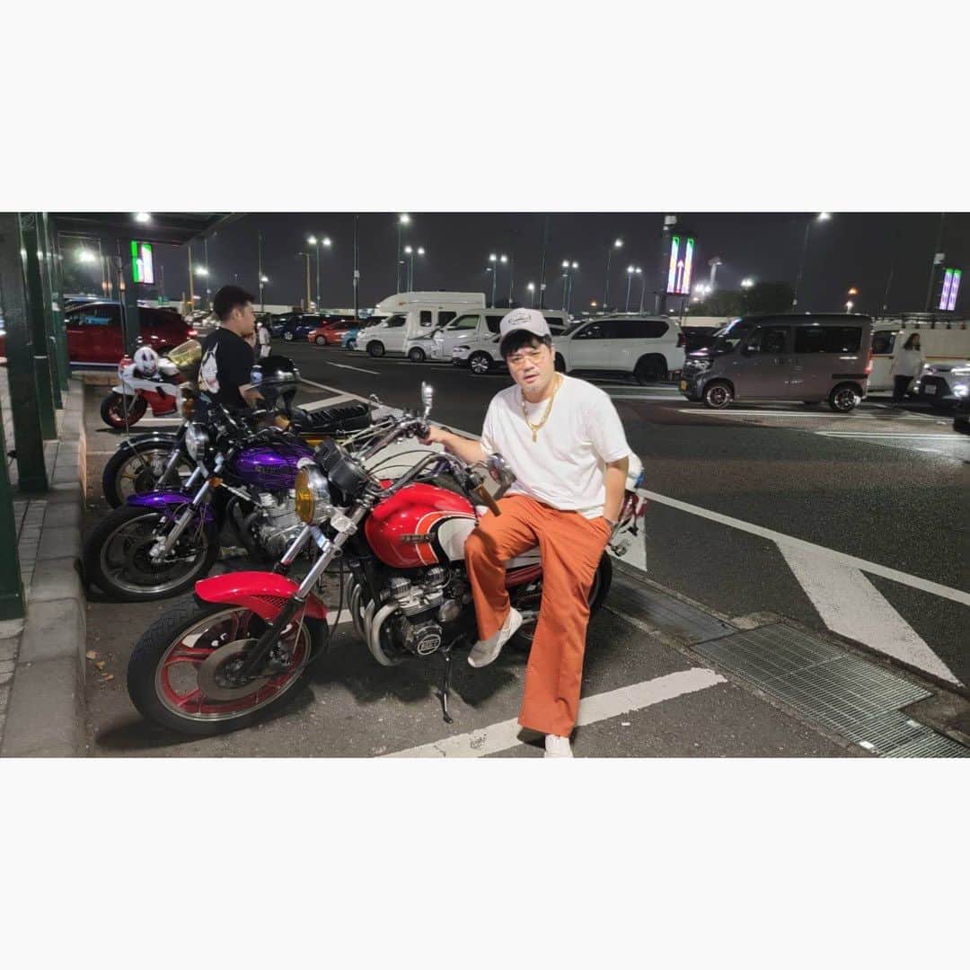 佐田正樹のインスタグラム：「たまには脳を休めんとね。  いい気温‼︎  単車サイコー‼︎」