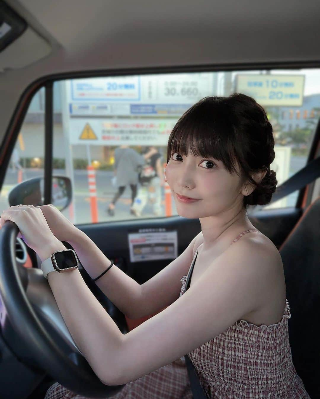 松下玲緒菜さんのインスタグラム写真 - (松下玲緒菜Instagram)「運転女子は好きですか？」9月20日 21時18分 - matsushita_reona