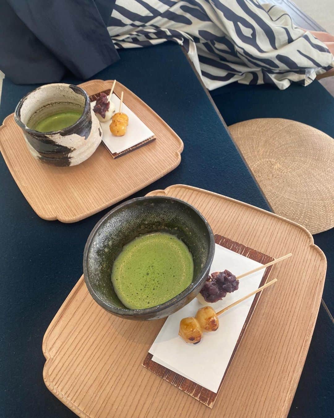 ひぃさんのインスタグラム写真 - (ひぃInstagram)「リフレッシュday⭐️ あゆみさんとお互いの空き時間を合わせてお茶✨ 大阪城北詰駅すぐの藤田美術館へ。 美術館にはお茶🍵🍡出来る茶屋もあり（お団子もお茶も美味しいの☺️）お散歩出来る美しい庭園も🌲 アート✖︎日本茶✖︎日本庭園 何だか遠くに旅行に行った気分にもなれるくらいゆっくりとした時間が流れる素晴らしい空間✨ また絶対行く☺️✨✨✨ 楽しい時間をありがとう☺️🙏 @konakawa___ayumi   #藤田美術館#あみじま茶屋 #和カフェ#茶屋#美術館#日本茶#日本庭園#庭園#japan#日本#お庭#散策#アート#カフェ#cafe #お団子#抹茶#天満橋#京橋#大阪城#大阪城北詰 #散歩#リフレッシュ#refresh#greentea」9月20日 21時20分 - hii.piccolo
