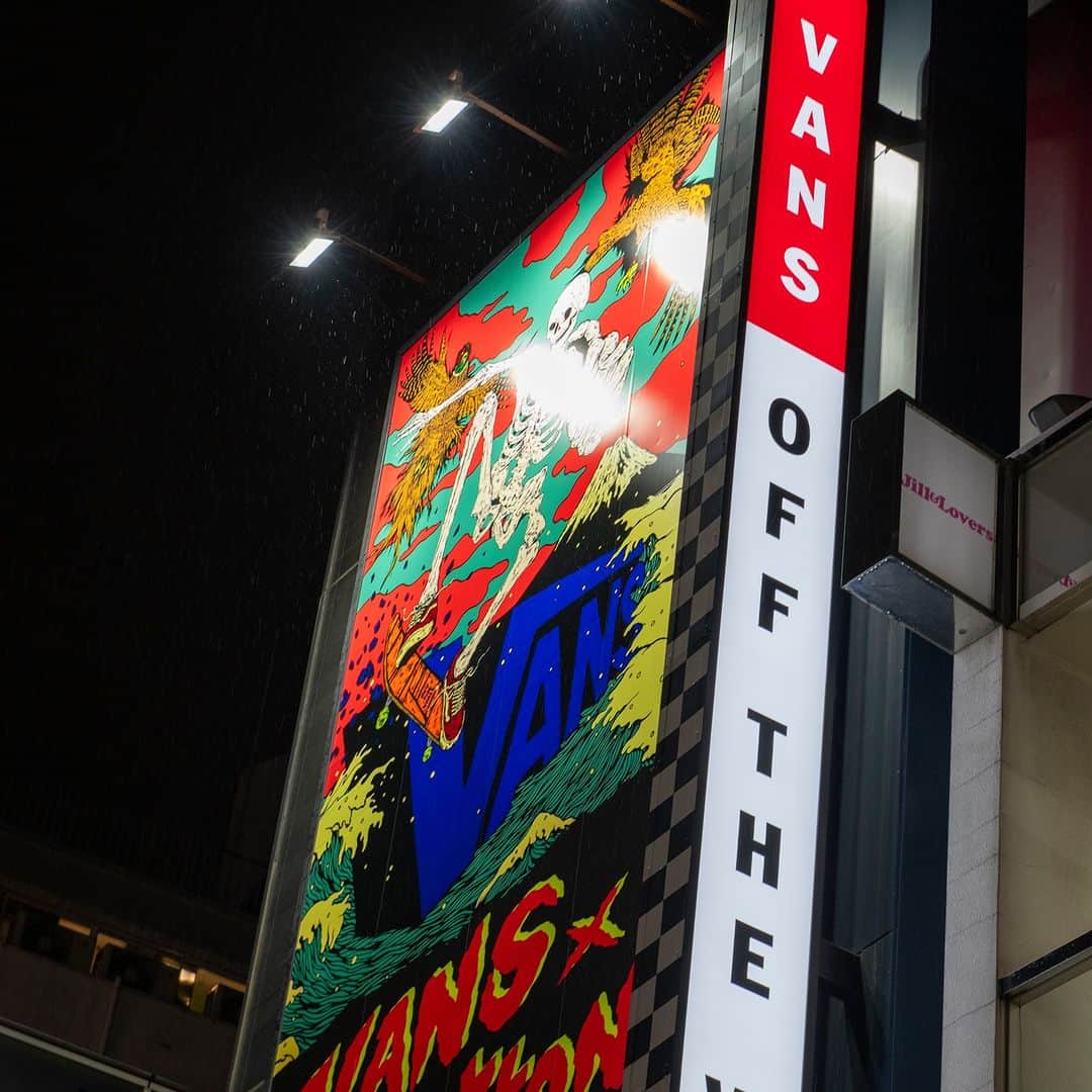のインスタグラム：「この日限りのスペシャルな夜、VANS STORE HARAJUKUで行われた「VANS x Hirotton Release Party & 3rd Anniversary Event」の熱気を写真で振り返ろう。  @hirotton  📷: Waguri @wagu_highsox」