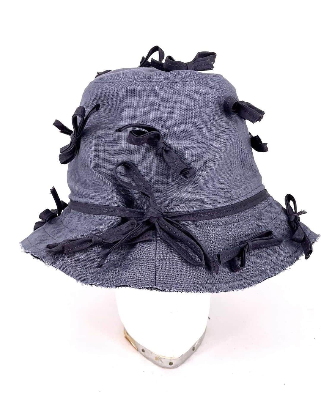 バーンストックスピアーズさんのインスタグラム写真 - (バーンストックスピアーズInstagram)「Spring 24 Linen Bucket Hat.  Sales: @the_alphabet_london  @shockvalueshowroom」9月20日 21時48分 - bernstockspeirs