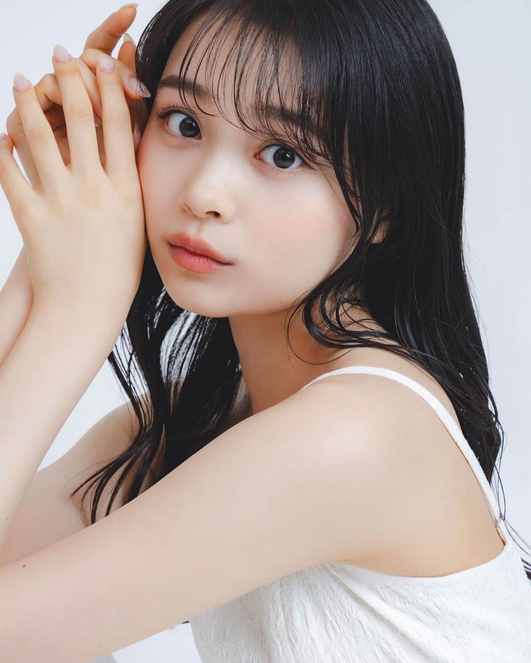 のインスタグラム：「non-no専属 林 芽亜里さんの宣材写真を撮影させていただきました。 今回も凄まじいモデル力と素敵な笑顔で、終始楽しい撮影でした。 for @meari__hayashi」