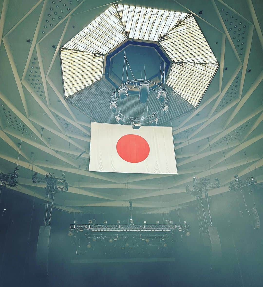 345さんのインスタグラム写真 - (345Instagram)「9/19 9mm Parabellum Bullet 武道館 19年の時が刻まれた素晴らしいライブを観せてくれてありがとう 本当にめちゃくちゃかっこよかった…🥹✨ そして楽しかった！ 19周年おめでとう！  #9mmparabellumbullet  #武道館」9月20日 22時05分 - 345.uu