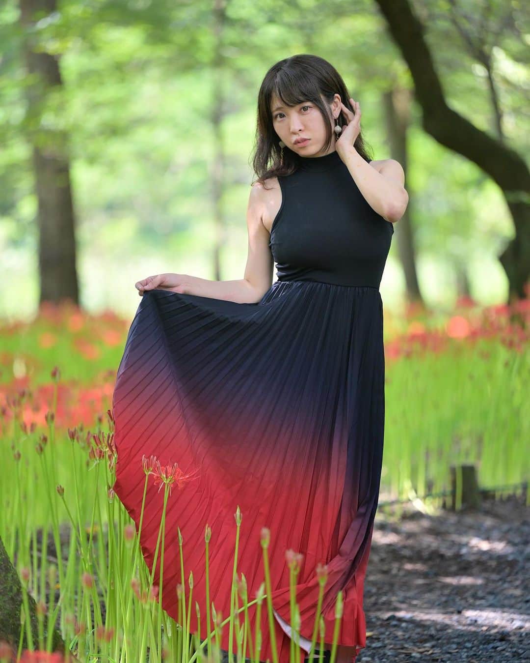 日下部ほたるのインスタグラム：「曼珠沙華、今年は遅咲き。  📷北狸さん #撮影会 #撮影会モデル #被写体 #被写体モデル #被写体希望 #model #portrait #idol #写真好きな人と繋がりたい #ポートレート好きな人と繋がりたい #カメラマンさんと繋がりたい #カメラマン募集 #写真撮ってる人と繋がりたい #ファインダー越しの私の世界 #ポートレート #写真部 #girl  #角色扮演 #偶像 #东京 #코스프레 #아이돌 #도쿄」