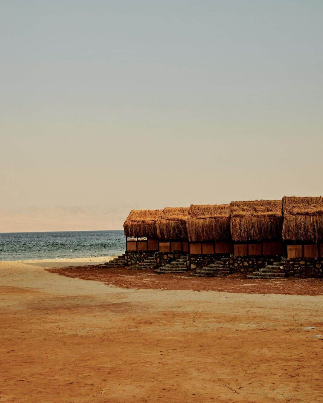 Kinfolk Magazineのインスタグラム：「A serene seascape in Sinai, featured in Kinfolk Wilderness 🌊 (Photo: @aezzeldinn)」