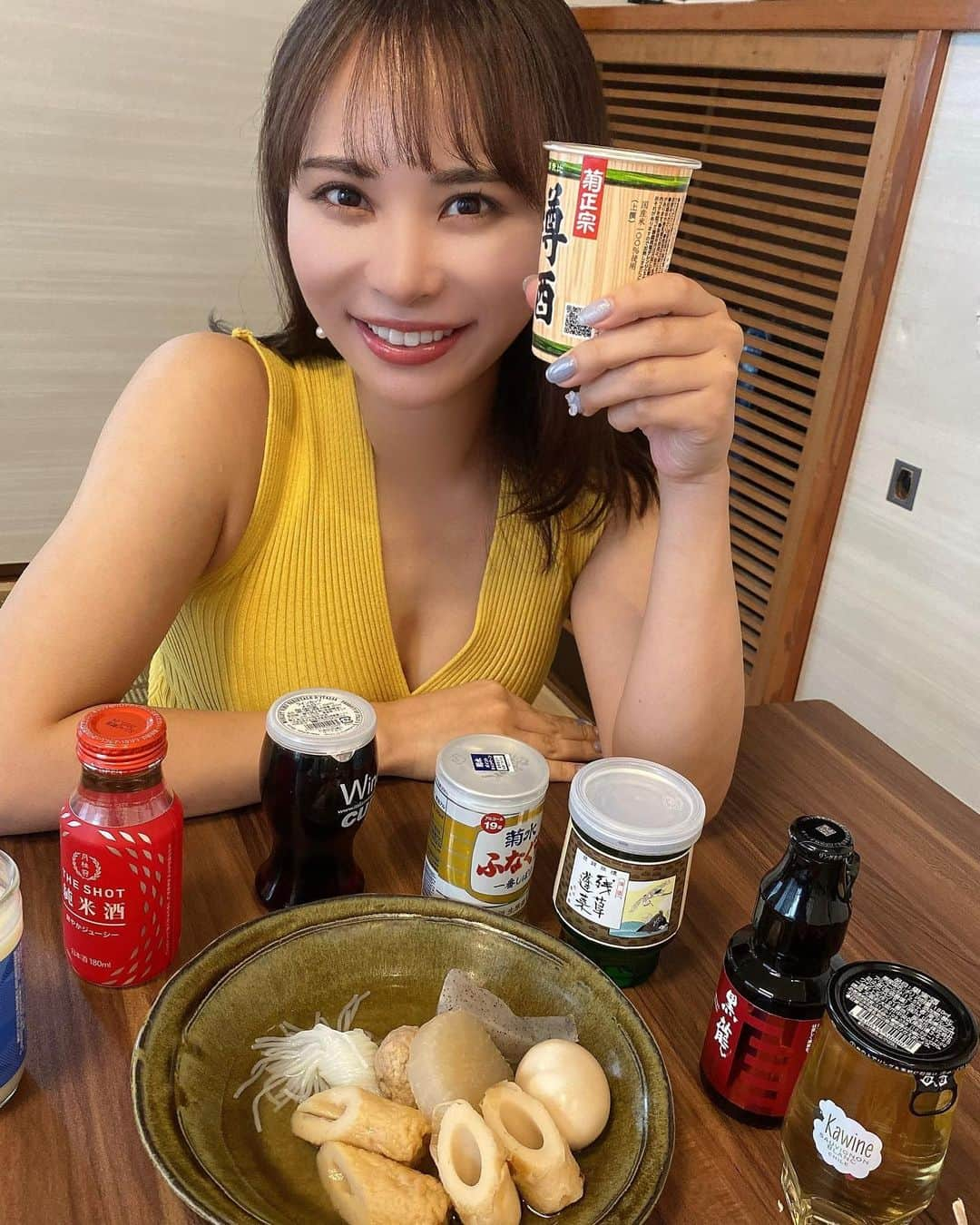 比留川マイのインスタグラム：「とってもとっても楽しい撮影をしてきました。。🍶🤍 10/3発売のアサヒ芸能さんにて掲載して頂きます！チェックしてね✅ . . #アサヒ芸能 #アサ芸 #雑誌 #企画 #日本酒 #日本酒女子 #唎酒師 #お酒好きな人と繋がりたい #お酒好き女子  #一人飲み #一人飲み女子 #乾杯 #グラビアアイドル #japanesegirl #asiangirl #偶像 #可愛 #粉我 #讚 #拍照 #干杯 #건배 #데일리 #좋아요 #술 #followme #cheers #japanesesake #model #instalove」