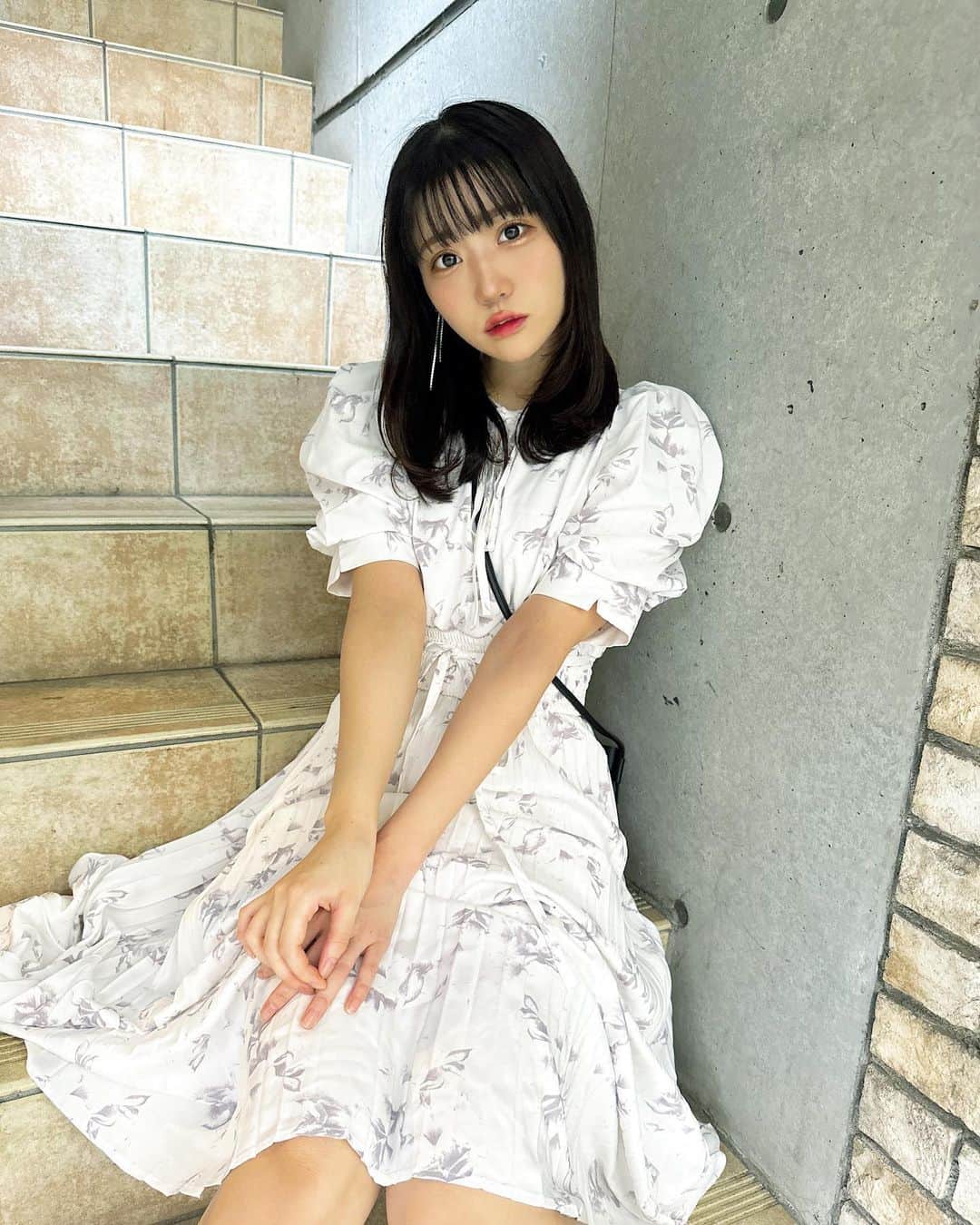 藤田みゆのインスタグラム：「. 清楚ですか？🪽」