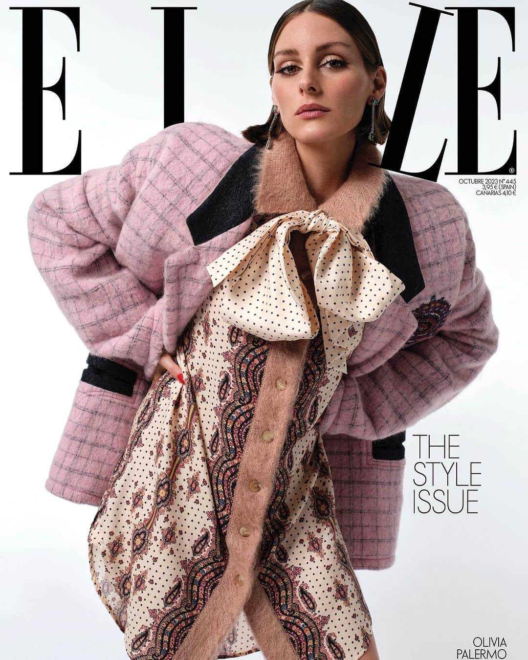 オリヴィア・パレルモのインスタグラム：「@elle_spain, October 2023 💖  Thank you to the whole team who made the cover happen! 📷: @javierlopezphoto  👗: @sylviamontoliuelle  💄: @ivangomez  💇🏼‍♀️: @paulasoroa  Special thanks @benedettaelle @nataliacrespo!」