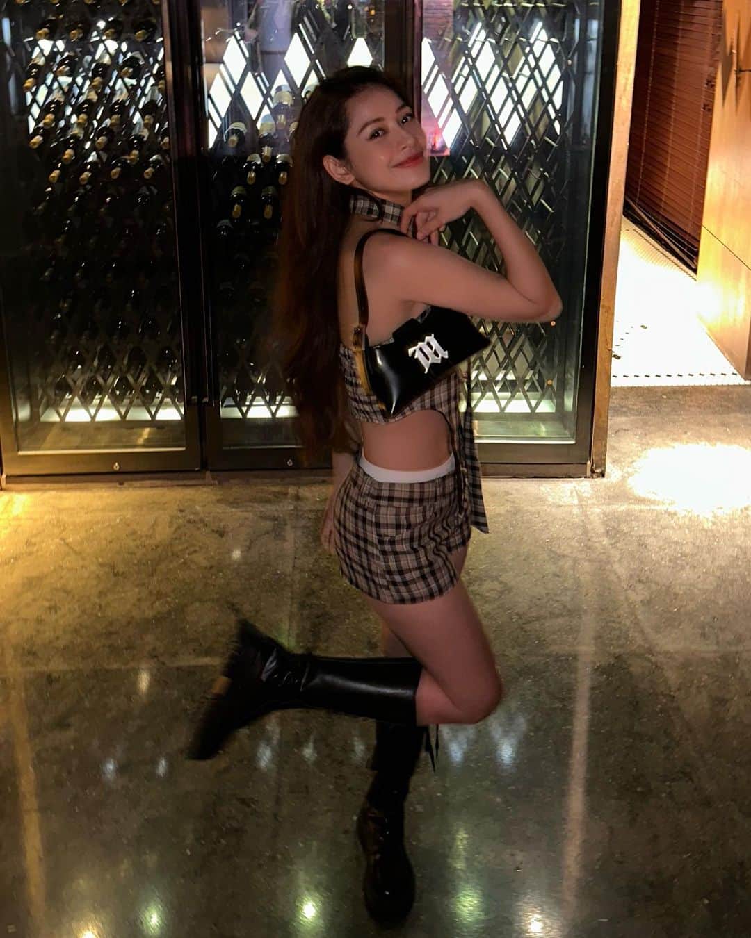 Chi Puさんのインスタグラム写真 - (Chi PuInstagram)「Sippin’ 🥃」9月20日 22時55分 - chipupu