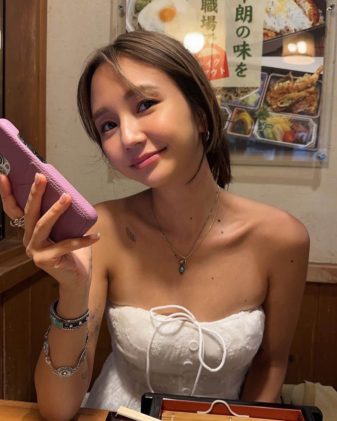 宮崎絹子のインスタグラム：「夏終わっちゃうね🧚🏻  みんなの夏はどんな夏でした？🌙」