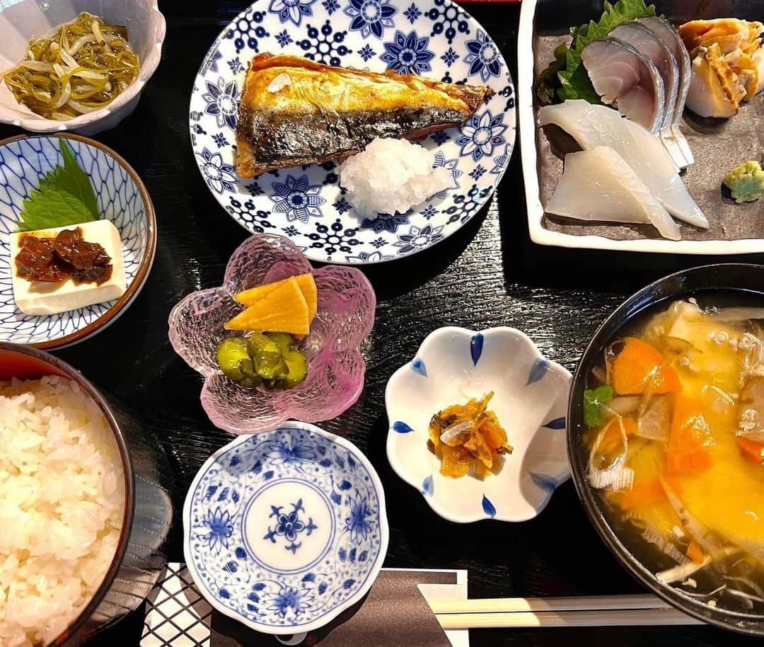 東ちづるさんのインスタグラム写真 - (東ちづるInstagram)「「日比谷OKUROJI」は名店揃い！ 美味しい！ 楽しい！ 大人の奥路地です。」9月20日 23時15分 - azuma.chizuru
