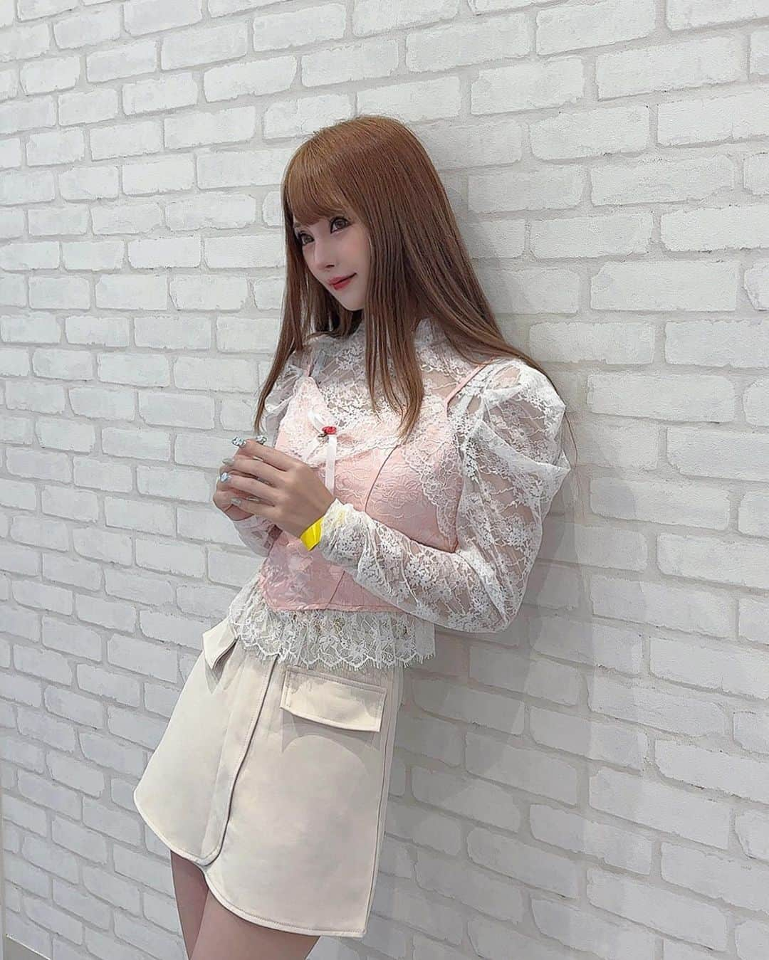 らむめろさんのインスタグラム写真 - (らむめろInstagram)「🎀 ⁡ ガーリー系💗 ⁡ camisole➤ 19875910 tops➤ 20313082 ⁡  🎟SHEINクーポンコード 【23FWJP30】  購入金額1～5,999円で15%OFF 6000円以上は20%OFFになるよ🛒🖤  ⁡ #ad #SHEIN #SHEINforAll #SHEINMOD #code #outfit #ootd #フレンチガーリー #ガーリーコーデ #ガーリーファッション #frenchgirl #frenchgirlstyle #girlyfashion #라무메로 #패션그램 #穿搭日常」9月20日 23時20分 - ramumero_