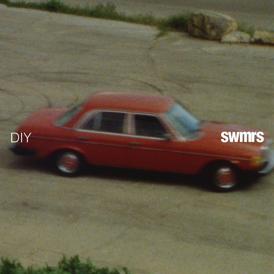 SWMRSのインスタグラム：「DIY out now.」