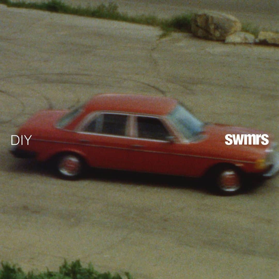 SWMRSさんのインスタグラム写真 - (SWMRSInstagram)「DIY out now.」9月20日 23時53分 - swmrs