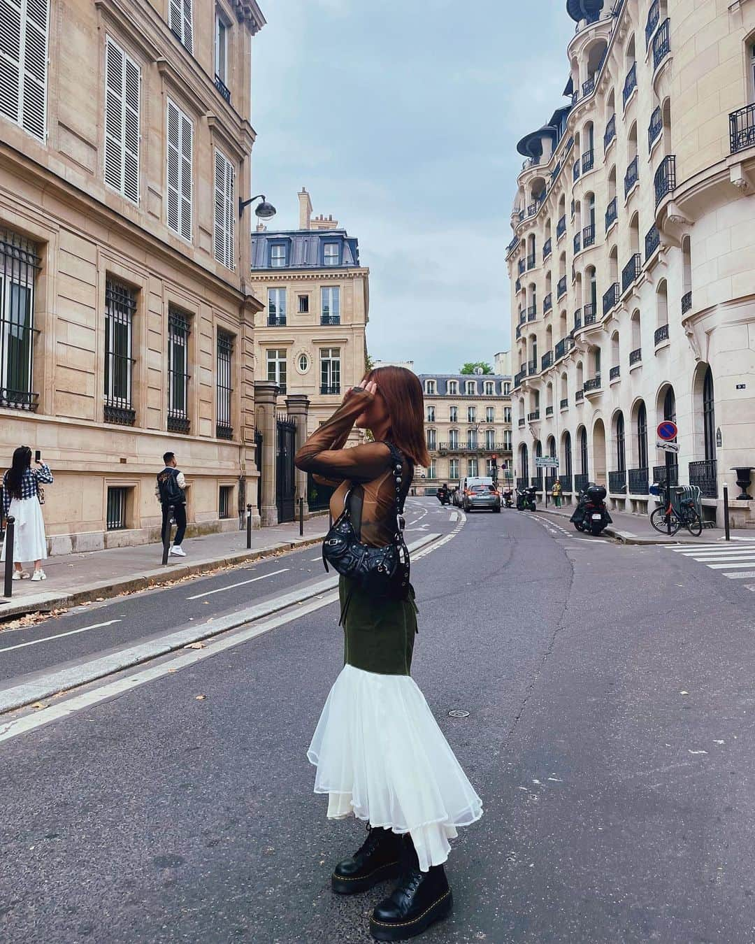 橋本梨菜のインスタグラム：「写真はパリですが🇫🇷💗  これからタイにいくよ🇹🇭✈️  sherbetでライブです🤩 最近めちゃくちゃタイいってるね😂  「ThaiJapanIconicMusicFest2023」 今年も出演させていただきます♡  9月22日（金） 出演時間①／18:50～19:10（SKY）  9月23日（土） 出演時間①／15:00～15:20（RIVER）  出演時間②／17:15～17:35（SKY）  ネットチェキもあります♡ 予約するとおうちにチェキがとどきます！ストーリーに載せてるので ご予約おまちしております！  そして日本に帰ってからは 生誕ライブもあります😋⭐️  2023年09月24日(日) 「sherbet〜橋本梨菜生誕祭〜」 渋谷DAIA  daia.tokyo OPEN 18:30  こちらもご予約お待ちしております♡  東名阪ツアーも決まってますので まだまだsherbet盛り上がっていきましょーーー🔥🤩  「sherbet結成8周年記念」  東名阪ツアーを開催します！ 10月7日（土）名古屋 10月14日（土）東京 11月3日（金・祝）大阪」