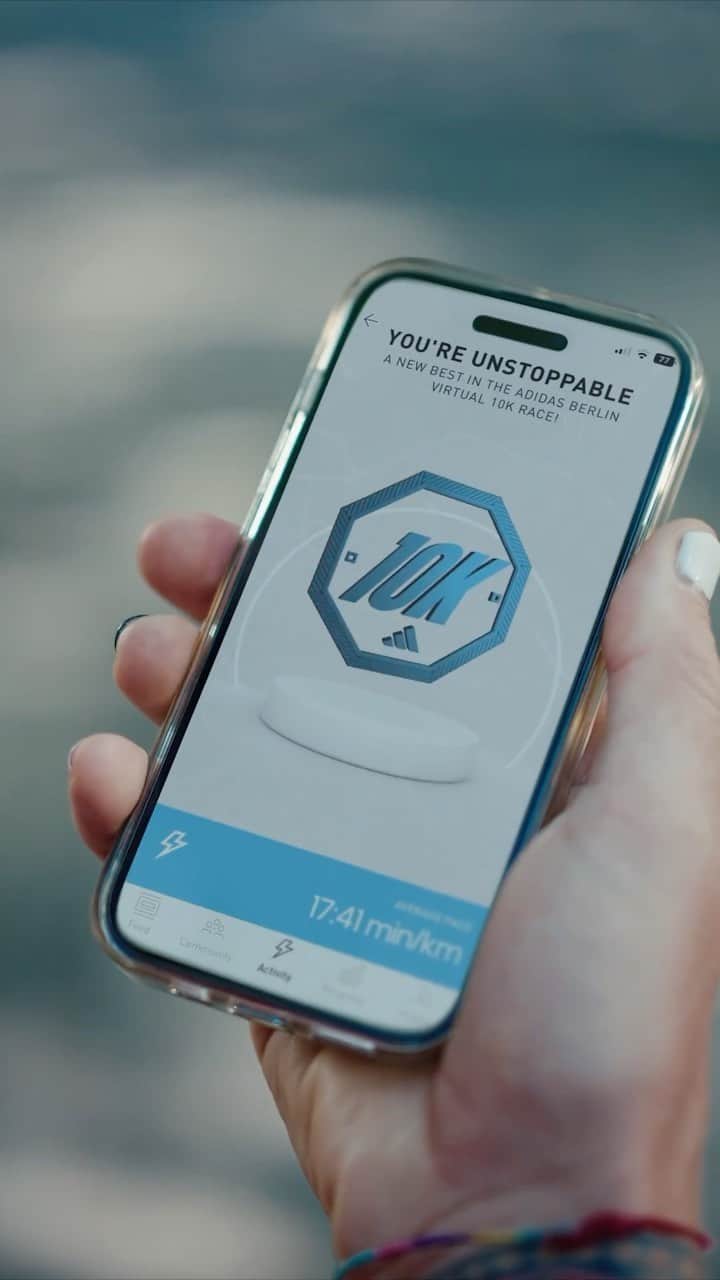 adidas Runningのインスタグラム：「Not at @berlinmarathon this year? No matter – you can still embrace the spirit and make your best even better with our Berlin Virtual Races. 🏃🏃‍♀️💨  ✅5km ✅10km  ✅21km   Anywhere in the world. Download the adidas Running app to sign up for Sunday.📱💪」