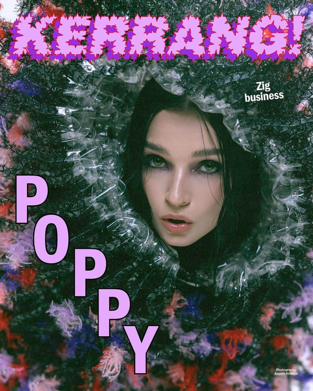 Poppyさんのインスタグラム写真 - (PoppyInstagram)「Kerrang! Cover Story 💕   “Every day I wake up, I want to push myself to do something that I haven’t done the day before”   Not simply unafraid of polarising art, but actually very much in favour of it, Poppy has always done things her own uniquely fascinating way. And on fifth album Zig, she’s succeeded in doing things “different in a way that I’ve never done before” – from incorporating her dance background for the first time, to reaching new levels of vulnerability in her lyrics…   Read the interview now at the link in bio 🔗   ✍️: @emmabwilkes  📸: @angelokritikos  🎨: @aledsavedlatin   #kerrangcoverstory」9月21日 0時00分 - impoppy