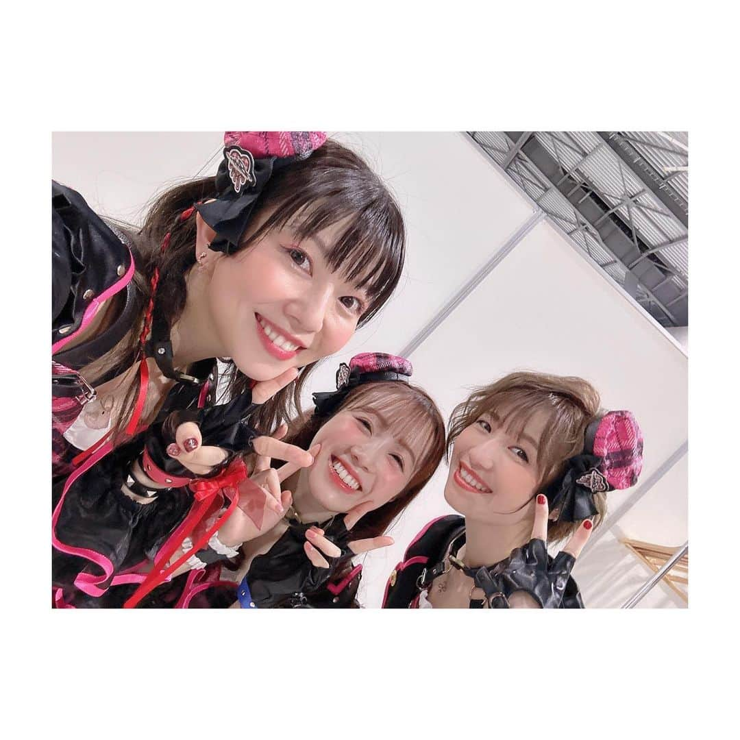 牧野由依さんのインスタグラム写真 - (牧野由依Instagram)「⸜❤︎ THE IDOLM@STER CINDERELLA GIRLS Shout out Live!!! ❤︎⸝  お写真いっぱい🎀 pic1:無限L♾️p だLOVE♡ DAY1メンバー #佐倉薫 ちゃん #青木志貴 くん #梅澤めぐ ちゃん #安野希世乃 ちゃん  pic3:ラビューダ♡トライアングル　 #藍原ことみ ちゃん #大橋彩香 ちゃん  pic4:オルゴールの小箱 #山下七海 ちゃん #原涼子 ちゃん  pic5:#飯田友子 ちゃん #立花日菜 ちゃん  pic6:#高橋花林 ちゃん #松井恵理子 ちゃん  pic8:#渕上舞 ちゃん  pic9:#富田美憂 ちゃん」9月21日 0時07分 - yui_makino0119