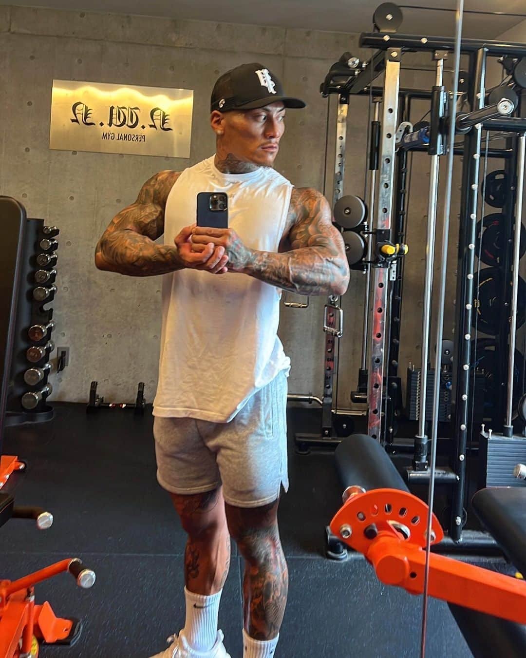 中村直輝さんのインスタグラム写真 - (中村直輝Instagram)「#training#fitness#workout#gym#bulk#diet#physique#bodybuilding#tattoo#japanesetattoo#和彫   スーパーサイヤ人 flex🔥🔥🔥」9月21日 11時05分 - _naokinakamura_