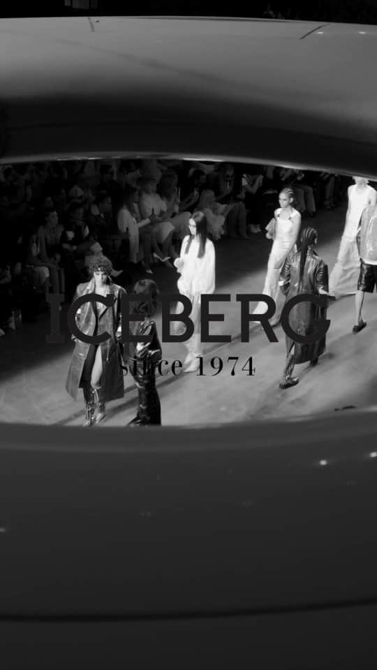 アイスバーグのインスタグラム：「Regeneration is the energy of ICEBERG’s Spring/Summer 24 collection, The rebirth of the snake gives the key leather print, while utility is celebrated as the new modern heritage.  Relive the vibes of the show at iceberg.com  #iceberg1974 #iceberg #icebergSS24 #mfw」