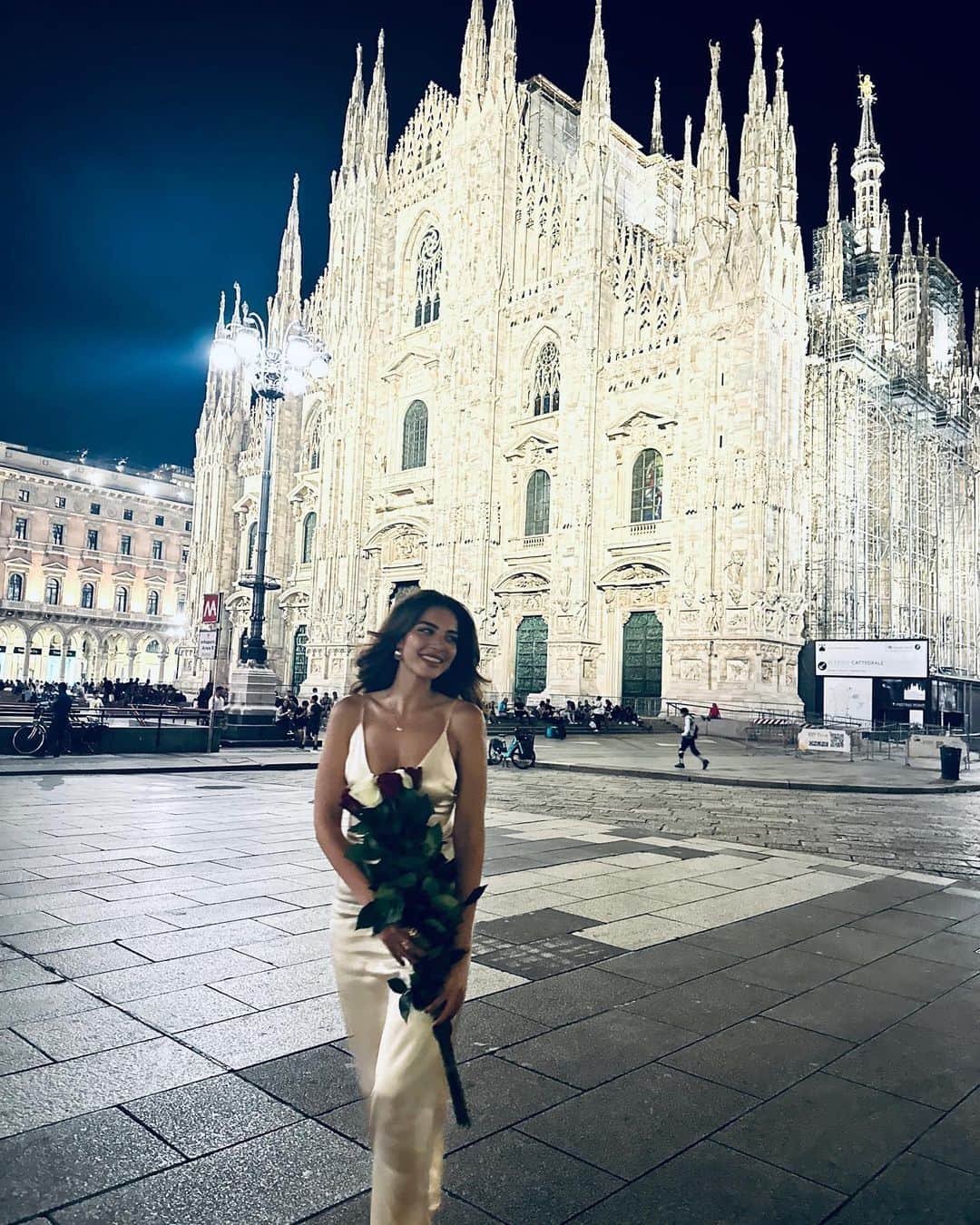 Melisa Aslı Pamukのインスタグラム：「🌹」