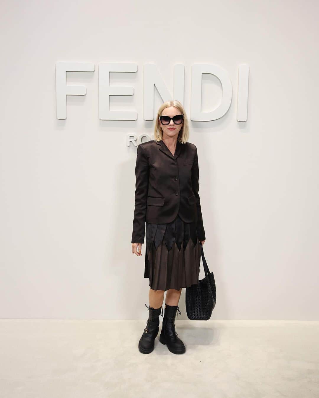 Fendiさんのインスタグラム写真 - (FendiInstagram)「Friends of the House and special guests attended the #FendiSS24 show.  @naomi @demimoore @naomiwatts #FendiAmbassador @haruna_kawaguchi_official」9月21日 4時20分 - fendi