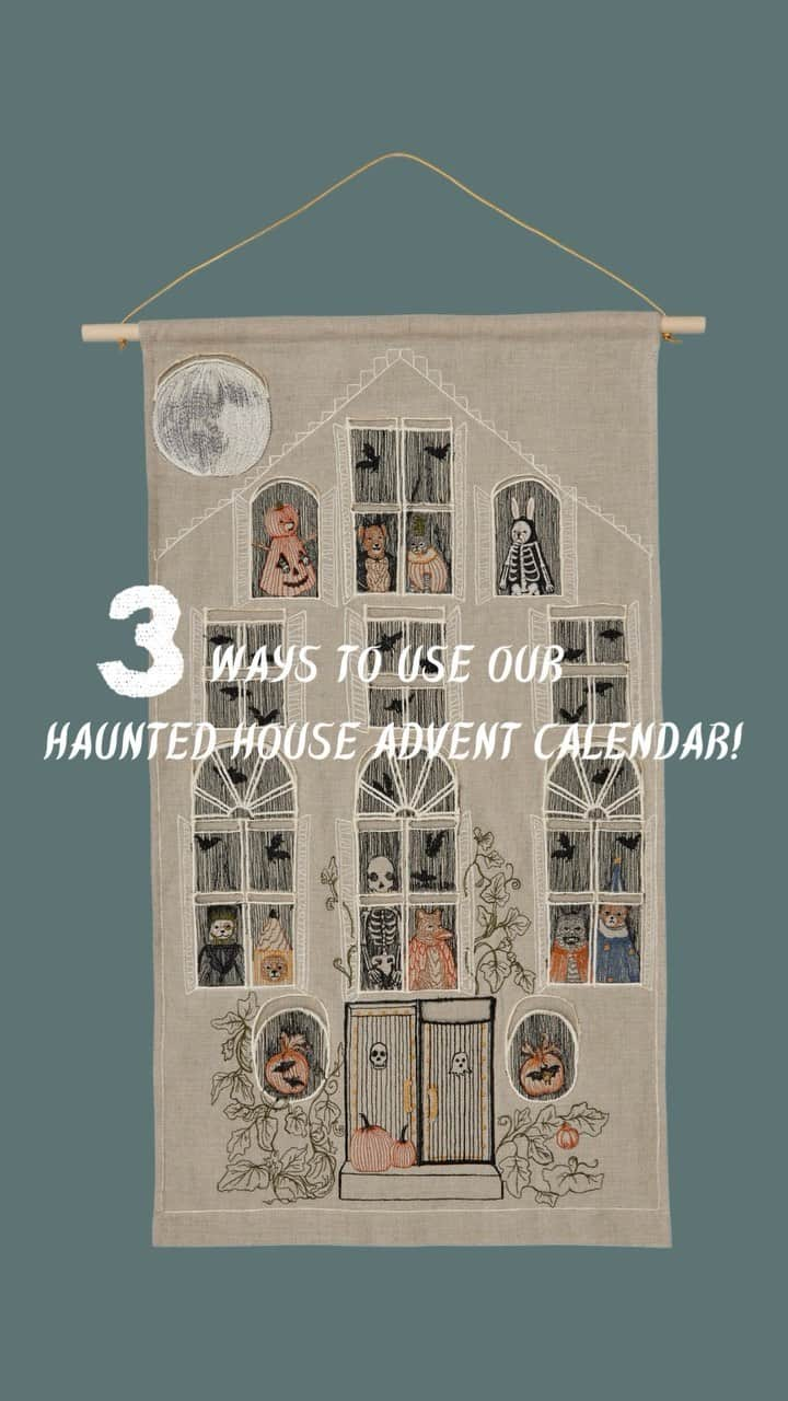 コーラル アンド タスクのインスタグラム：「3 cute ways to get in the Halloween spirit 👻 with our new Haunted House Advent Calendar!  1️⃣ Countdown the days until Halloween with 31 nights of trick-or-treating! Fill each of the pockets on our advent calendar with treats and… TRICKS! 🕷️🃏 2️⃣ Cut out 31 paper markers and place them in each pocket. As the days wind down to Halloween remove them for your countdown. 🎃  3️⃣ Display as a wallhanging! The pockets on the advent calendar are subtle and the embroidered detail is astounding! Enjoy the Haunted House as it is alongside all your fall decor. 🕸️🖤 #coralandtusk #halloweendecor #halloweenadventcalendar #countdowntohalloween #falldecor #spookystyle」