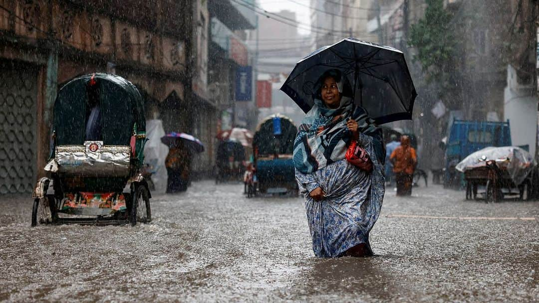 トームさんのインスタグラム写真 - (トームInstagram)「Extreme weather may cost the global fashion industry $65 billion by 2030 @cnn   —  Extreme heat and flooding are set to deal a massive blow to the global fashion industry, with four of the world’s top garment producing countries at risk of missing out on $65 billion in earnings by 2030, according to a study from Cornell University and investment manager Schroders.  Bangladesh, Pakistan, Vietnam and Cambodia are seen to be particularly at risk, with a 22% drop in earnings from exports — and wider economic hit — projected by the end of the decade, according to the findings, which were released Wednesday.  Fashion brands that source extensively in these countries should alter work hours and ensure workers get enough rest and hydration in response to the predicted disruption, according to researchers from Schroders and Cornell’s Global Labor Institute.  Nearly 1 million fewer jobs would be created collectively as productivity slows because of the expected impact of adverse weather, they said.  The four Asian countries were chosen for study because of their roles as industry powerhouses. Together, they account for 18% of global apparel exports, roughly 10,000 clothing and footwear factories and more than 10.6 million manufacturing workers.  But the locations are also deeply vulnerable to the climate crisis. Major garment manufacturing centers including Dhaka, Phnom Penh, Karachi, Lahore, Ho Chi Minh City and Hanoi are already confronting extreme heat and humidity, the authors noted.  “All of these cities are also likely to experience significant flooding,” they said.  Pakistan, especially, is no stranger to extreme weather, with more than one third of the country underwater last year during its worst floods in history.  Like elsewhere, Pakistan and Bangladesh have also seen heat waves in recent months, with temperatures soaring above 40°C (104°F) for many days during the spring and summer.  Using coastal and river flooding data, as well as temperature readings, the team from Cornell and Schroders said it had projected how different scenarios would affect manufacturing workers.」9月21日 5時11分 - tomenyc