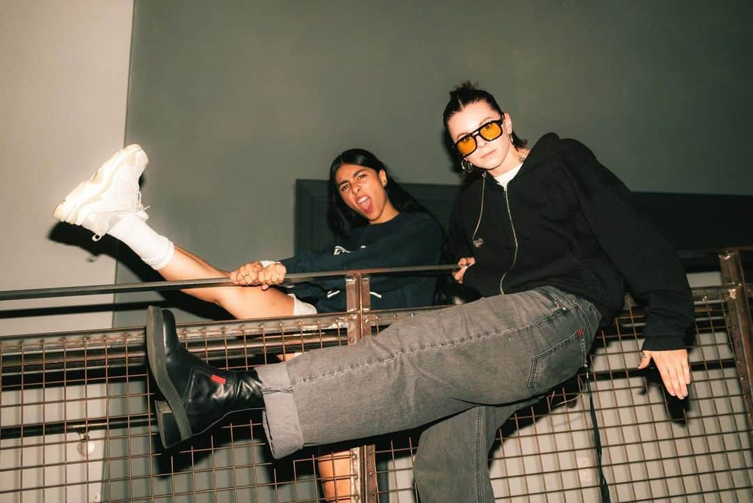 PVRISさんのインスタグラム写真 - (PVRISInstagram)「Thank you to everyone who came to The Godless/Goddess Tour this past month. @tommygenesis, @pompomsquad, and @impoppy, you are legends!  Back on the road next month across the United Kingdom and Europe, and Australia in December.   Photos by @jackieradinsky」9月21日 6時01分 - thisispvris