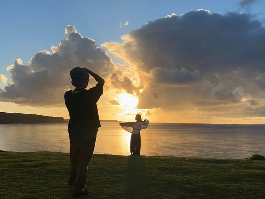 大山百合香さんのインスタグラム写真 - (大山百合香Instagram)「. 📷 #ohyamayurika #ohyamayurikaofficial  #okinoerabu #okinoerabuisland  #沖永良部島 #大山百合香 #photography #nature  #sunset @hitotoki_hibi_」9月21日 6時05分 - ohyamayurika