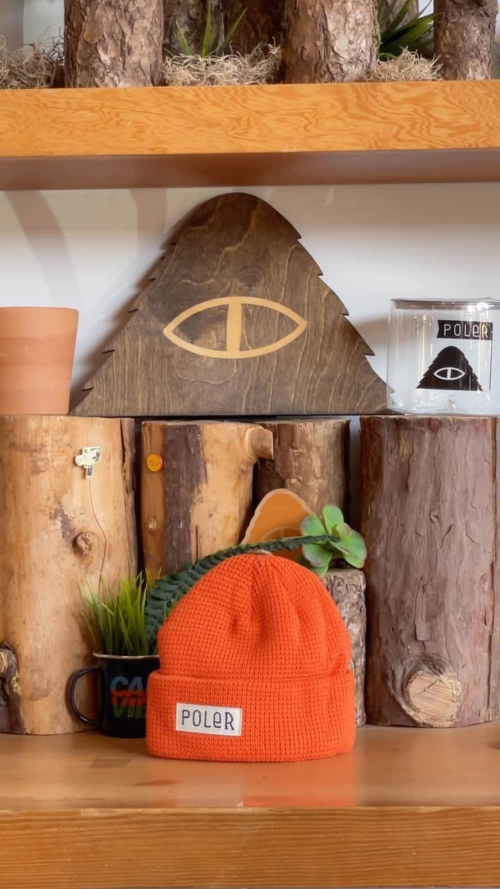 Poler Outdoor Stuffのインスタグラム：「Fall collection hats and beanies have dropped! Available in-store and online #campvibes」