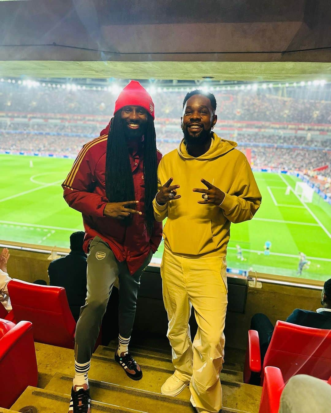 WRETCH 32のインスタグラム：「Champions league nights 💫 #AFC」