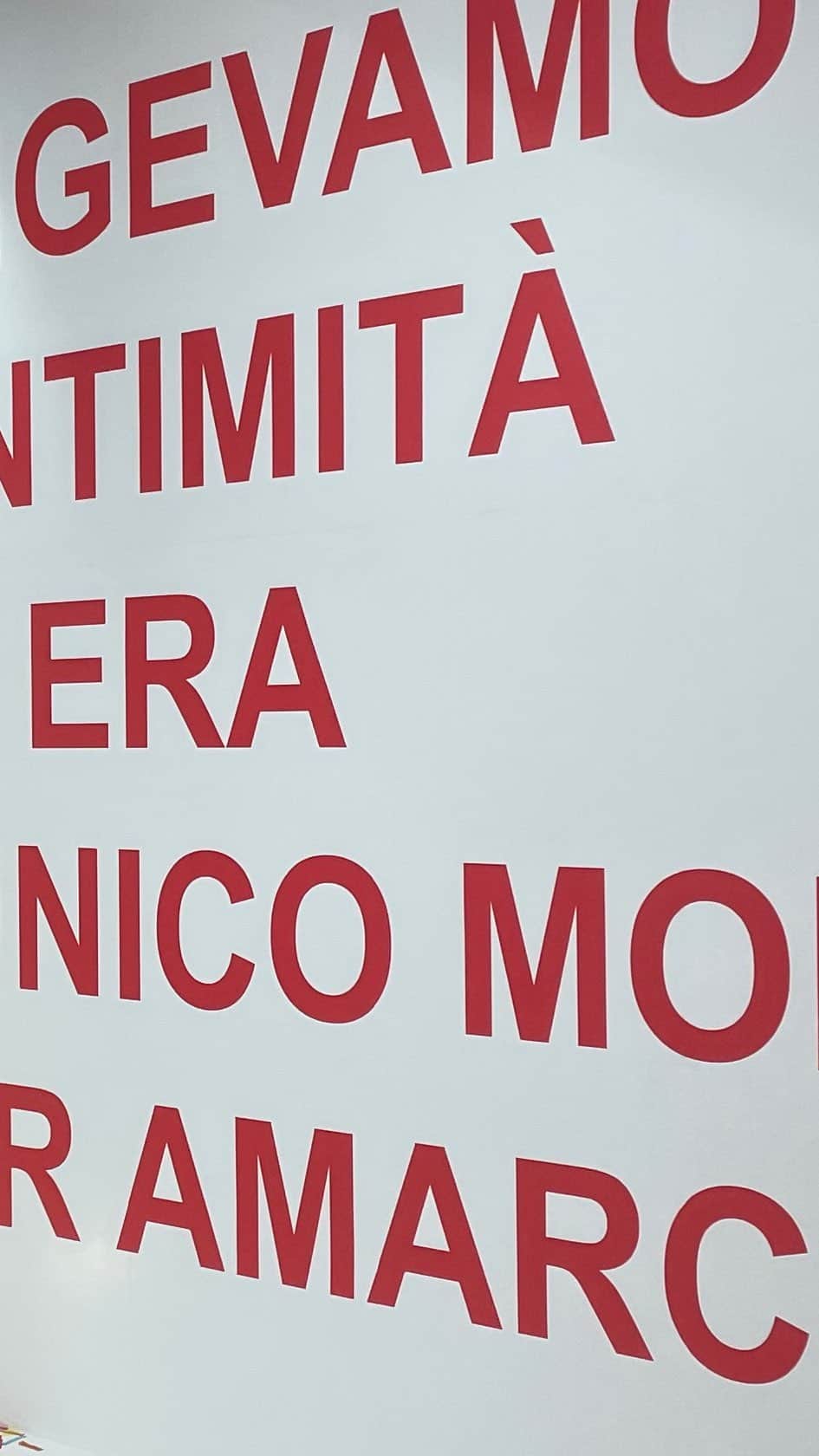 グッチのインスタグラム：「Art in their own words.  The works of Valerio Eliogabalo Torrisi, Martino Santori, Noura Tafeche, and Cristiano Rizzo, selected by Sabato De Sarno from the Brera Academy, were included in Gucci Prospettive n.1 and presented in a temporary gallery in Via Fiori Chiari 5, Milano, open until September 23.  #GucciAncora」