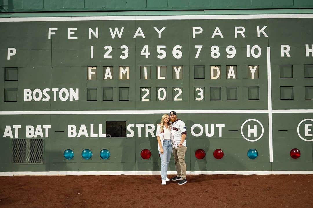 ジャスティン・ターナーさんのインスタグラム写真 - (ジャスティン・ターナーInstagram)「Red Sox Family Day ❤️」9月21日 7時27分 - redturn2