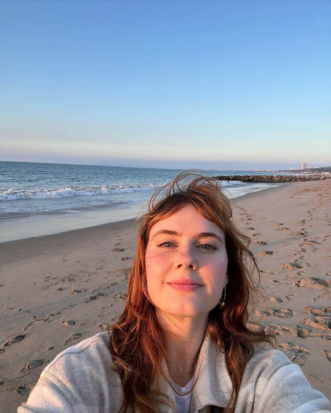 Arden Roseさんのインスタグラム写真 - (Arden RoseInstagram)「Day at the beach and finding a bathroom that is truly meant for… me」9月21日 8時55分 - ardenrose