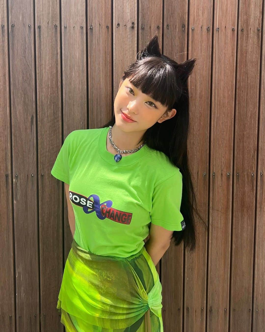 NewJeansさんのインスタグラム写真 - (NewJeansInstagram)「🐸💚🧚🏻🐱  #NewJeans #뉴진스 #HAERIN #Time_to_NewJeans」9月21日 11時10分 - newjeans_official